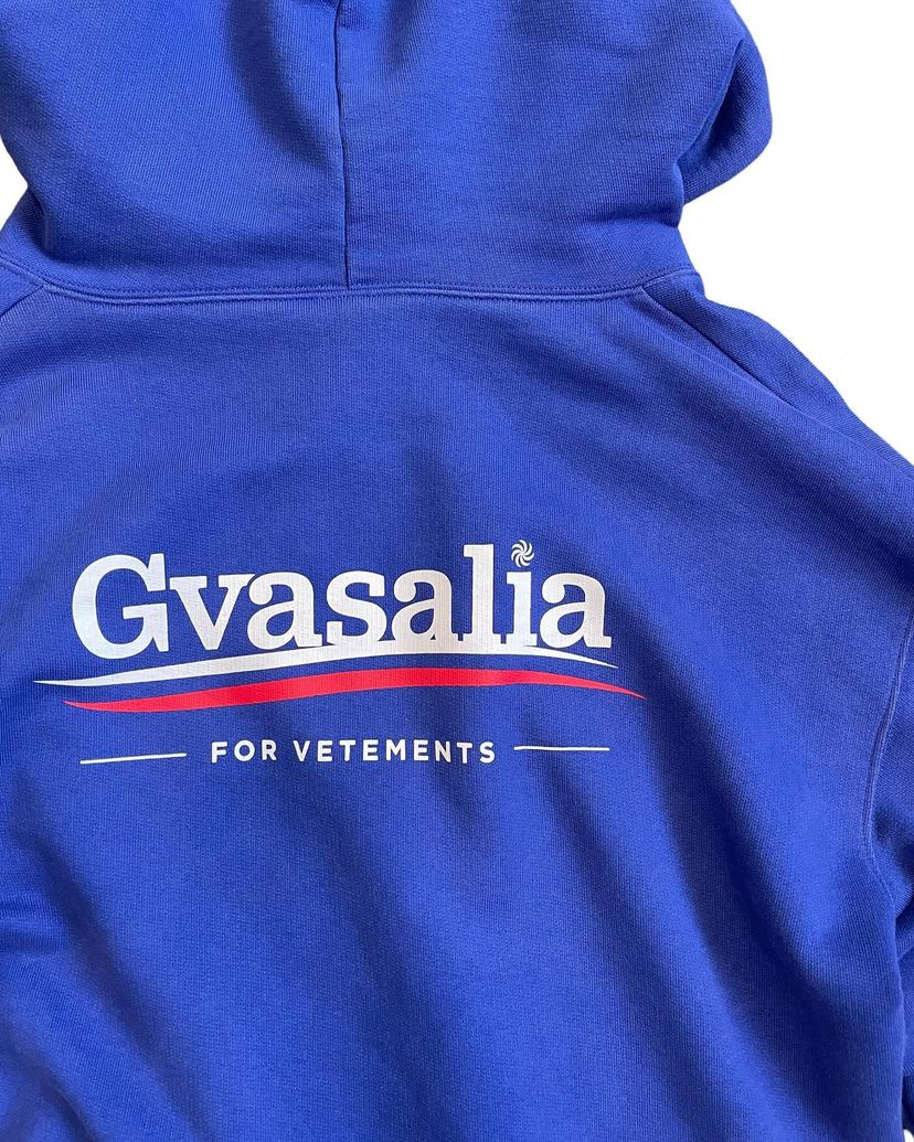 VETEMENTS GVASALIA ZIP HOODIE