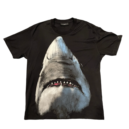 GIVENCHY OVERSIZED SHARK TEE